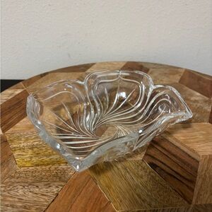 Mikasa Flores Clear Glass Trinket Dish | Swirled Catchall | Jewelry Bowl